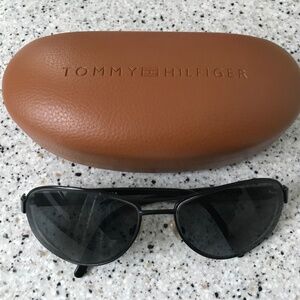 RARE Tommy Hilfiger TH7245P Eyeglass Aviator Style Frame Black 62/16-130 w/Case